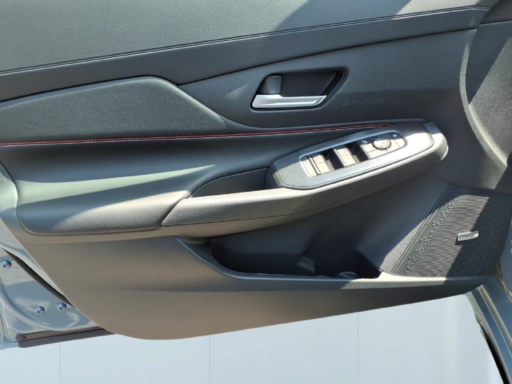 New 2026 Nissan Sentra SR w/ SR Premium Package FWD image 13