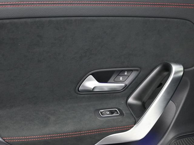 Used 2023 Mercedes-Benz CLA 250 4MATIC image 14