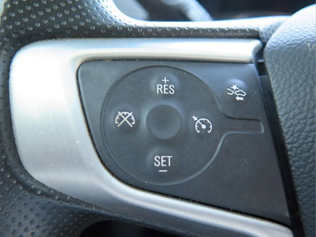 Used 2023 GMC Terrain SLE w/ Driver Convenience Package FWD image 19
