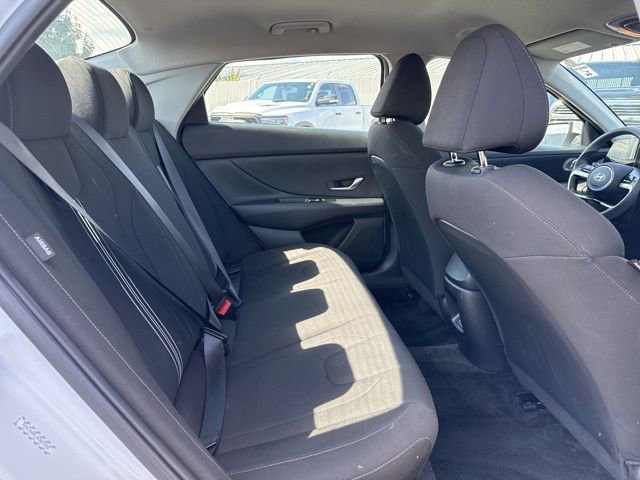 Used 2024 Hyundai Elantra SEL FWD image 12