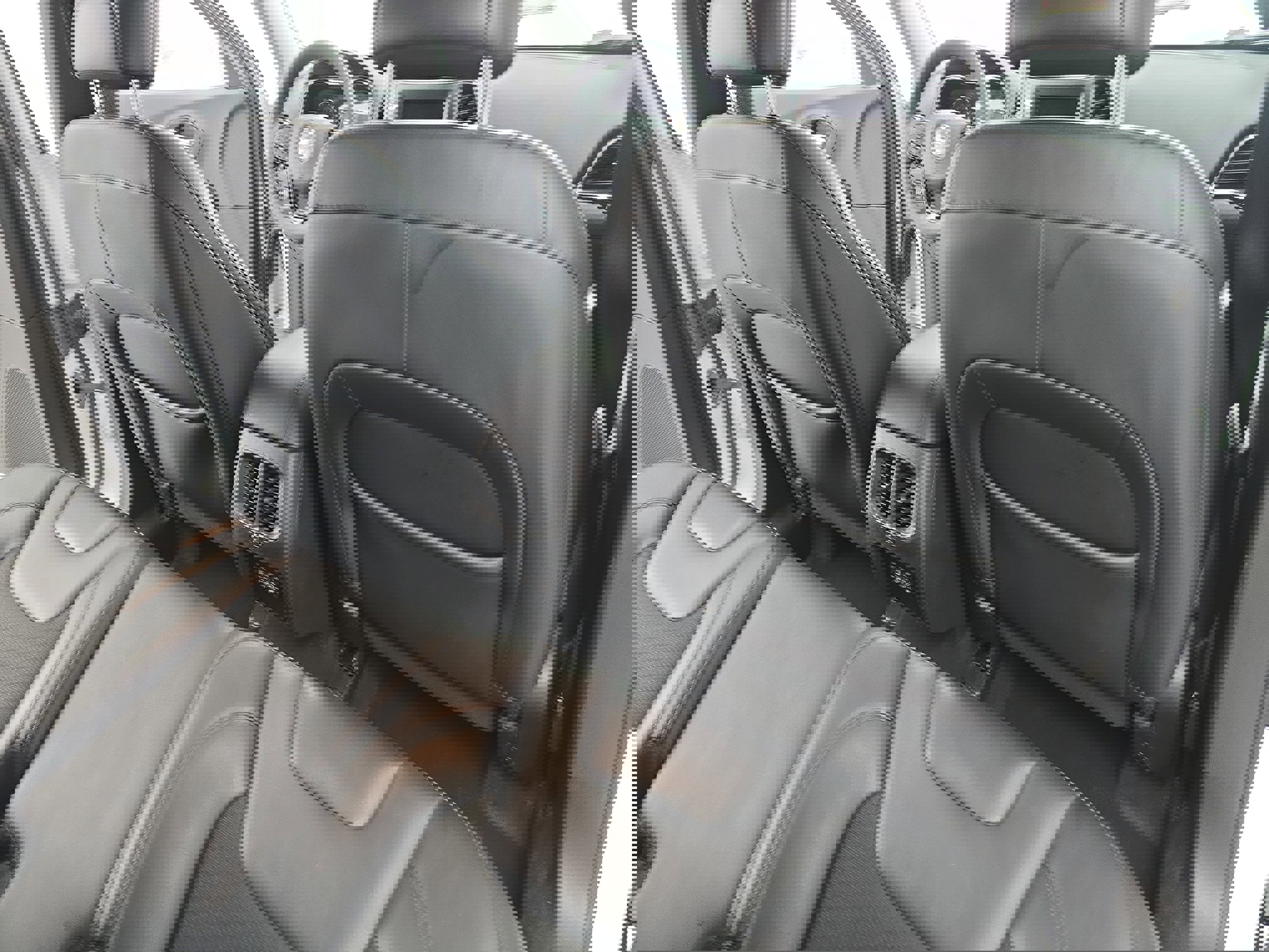 Used 2021 Jeep Cherokee Latitude Plus image 11