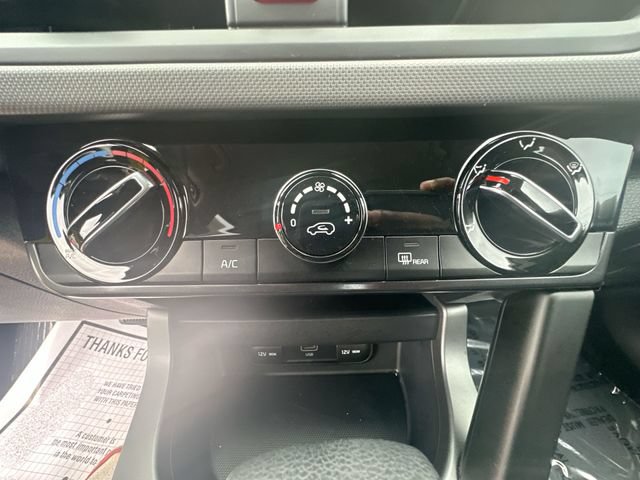 Used 2024 Kia Seltos LX AWD/4WD image 20