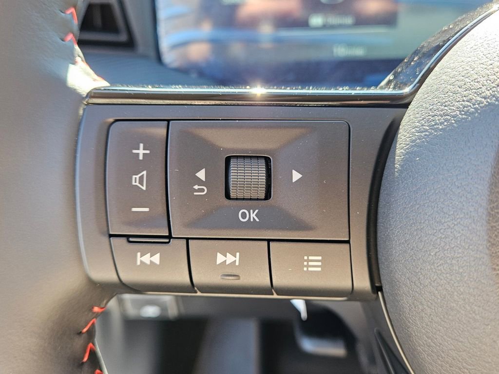 New 2026 Nissan Kicks SR image 25