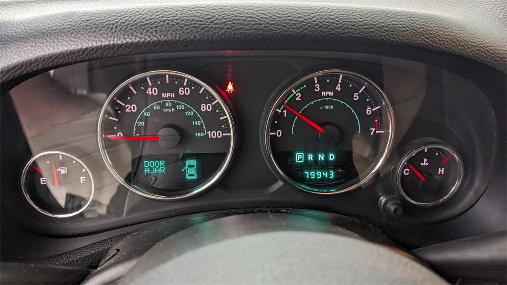 Used 2014 Jeep Wrangler Unlimited Rubicon w/ Connectivity Group image 22