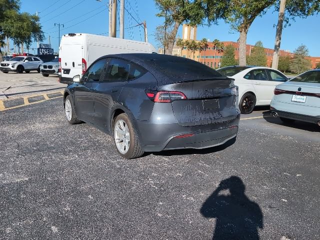 Used 2022 Tesla Model Y Long Range image 4