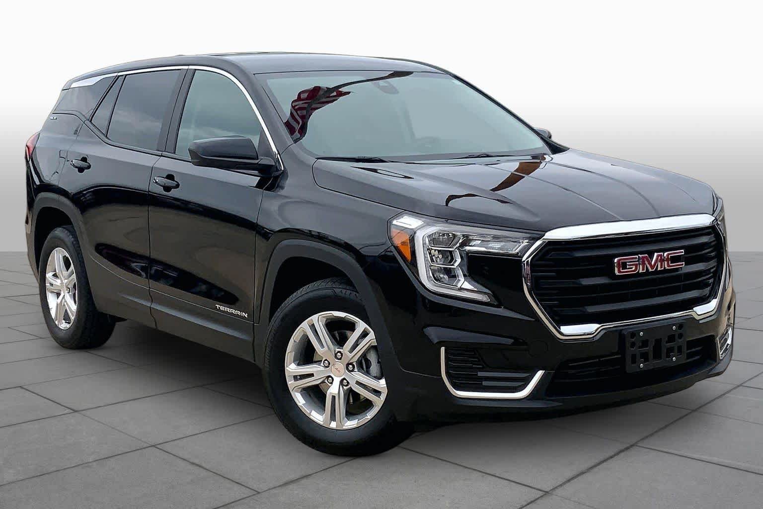 Certified 2024 GMC Terrain SLE AWD/4WD image 3