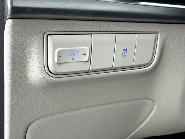 Used 2025 Hyundai Tucson SE image 24