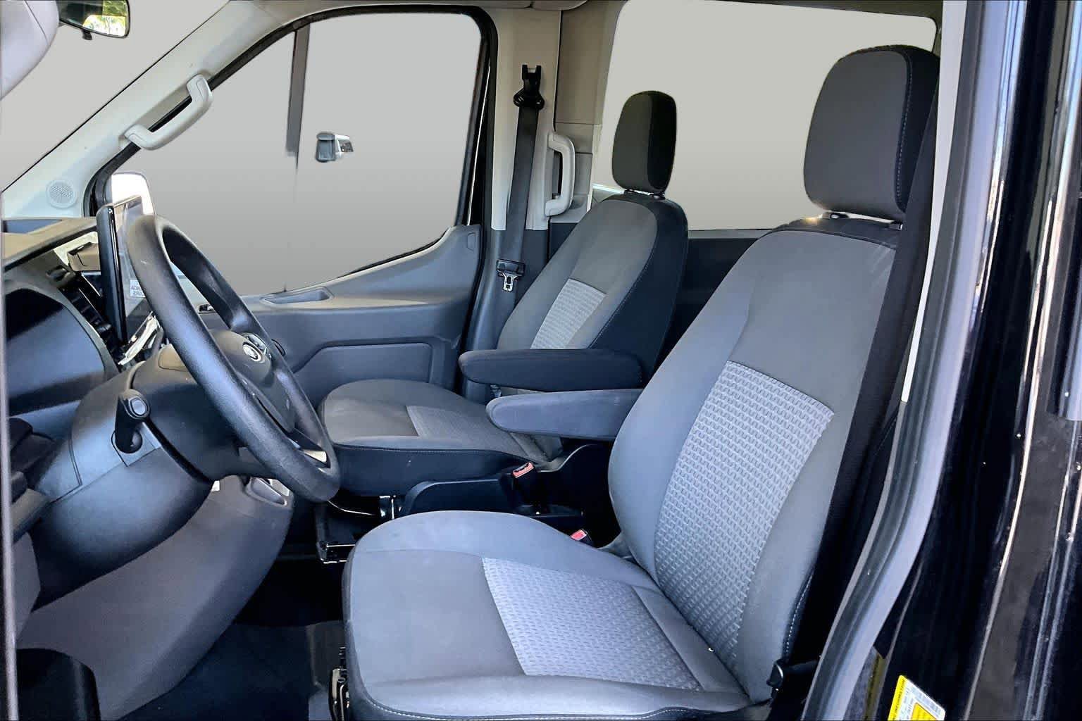 Used 2024 Ford Transit 350 XLT RWD image 8