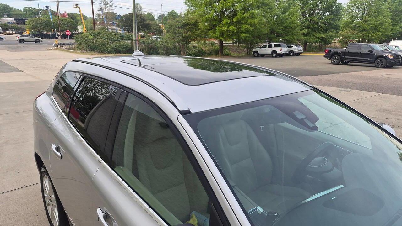 Used 2015 Volvo XC60 T5 Platinum FWD image 32