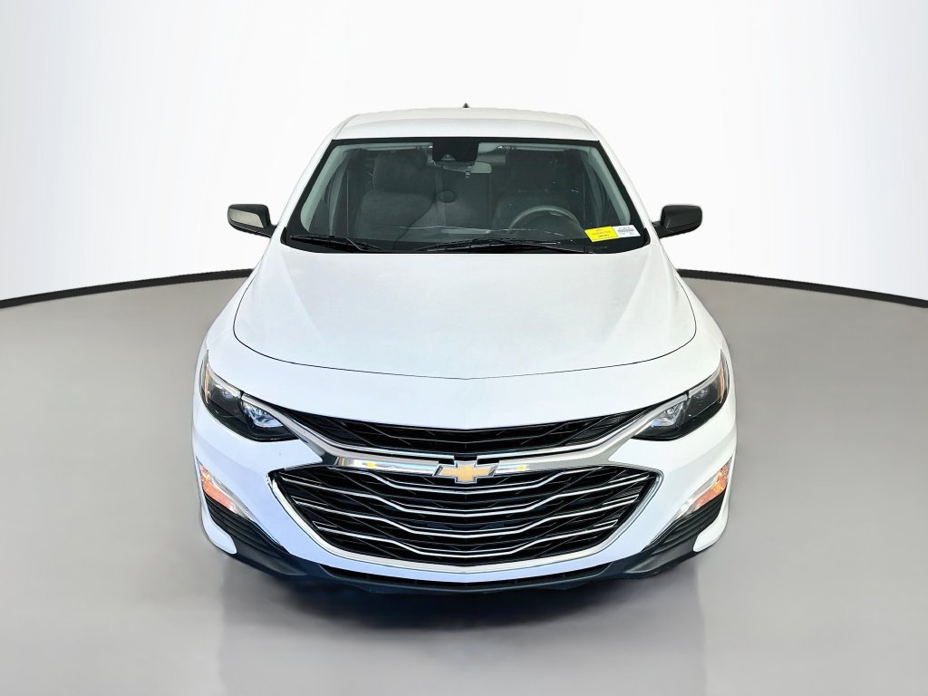 Used 2023 Chevrolet Malibu LS FWD image 2