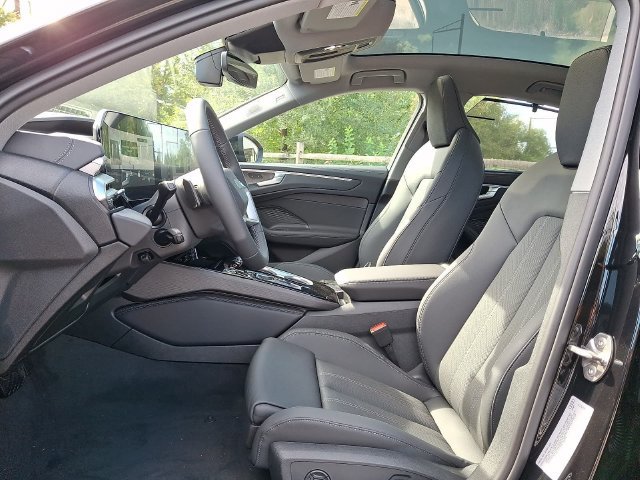 New 2026 Audi A6 Premium Plus AWD/4WD image 9