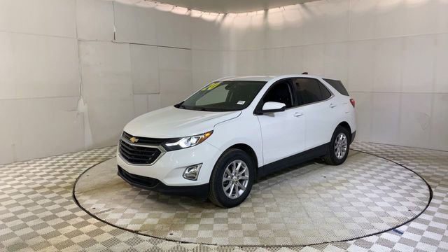 Used 2020 Chevrolet Equinox LT w/ Driver Convenience Package image 3