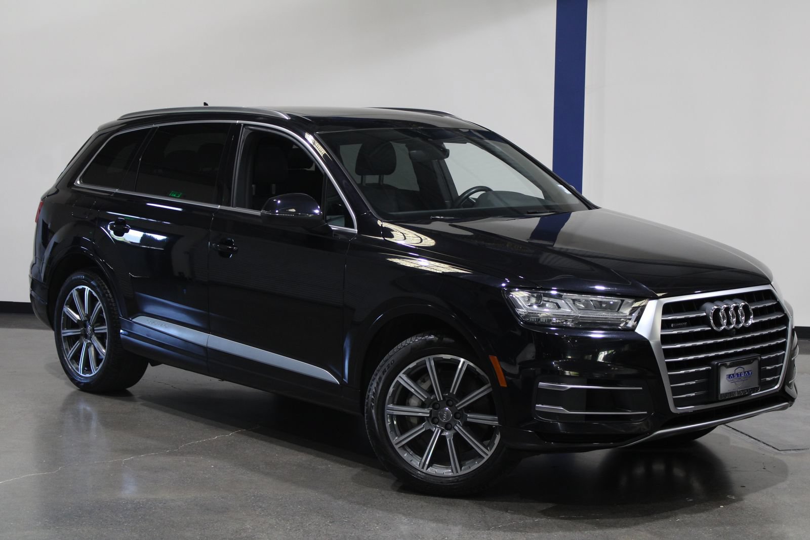 Used 2017 Audi Q7 3.0T Premium Plus AWD/4WD image 2