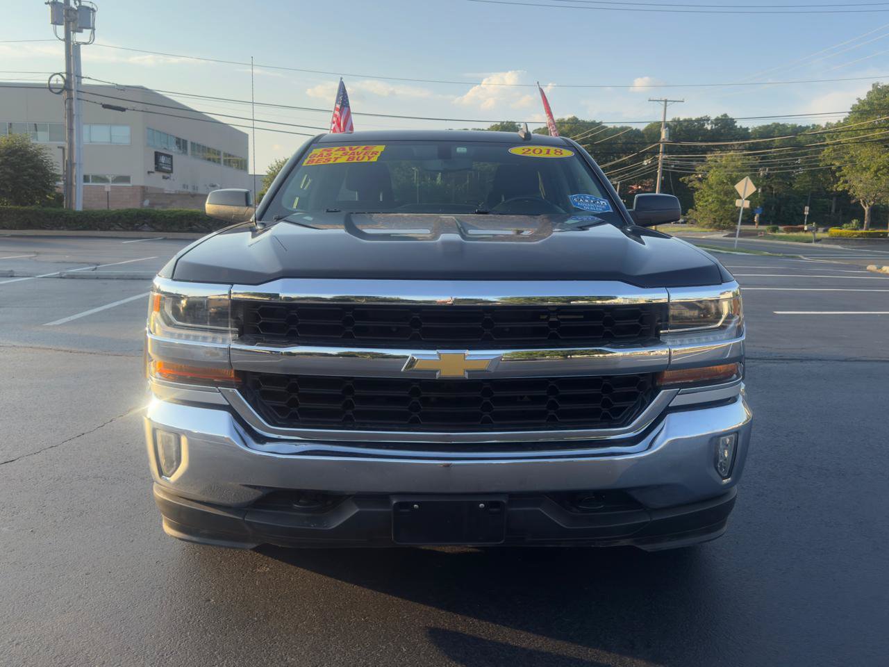 Used 2018 Chevrolet Silverado 1500 LT w/ All Star Edition AWD/4WD image 2