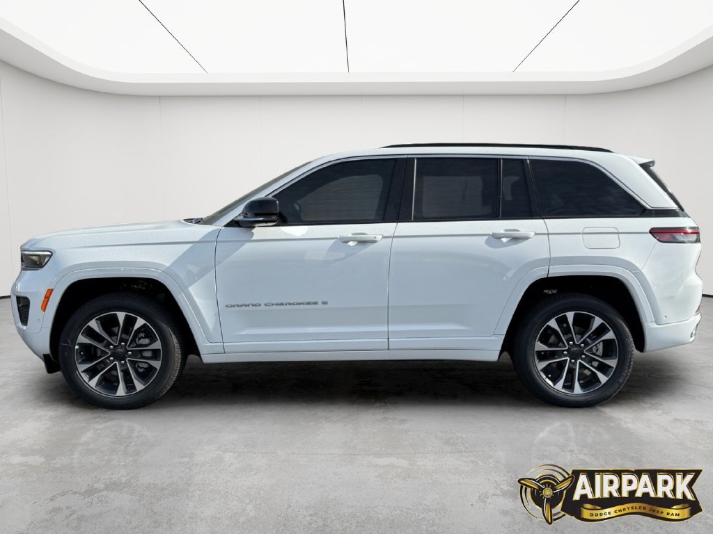 New 2025 Jeep Grand Cherokee Overland w/ Adv Protech Group III AWD/4WD image 8