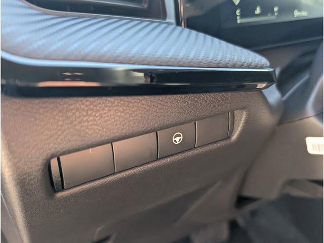 New 2026 Nissan Kicks SR image 18