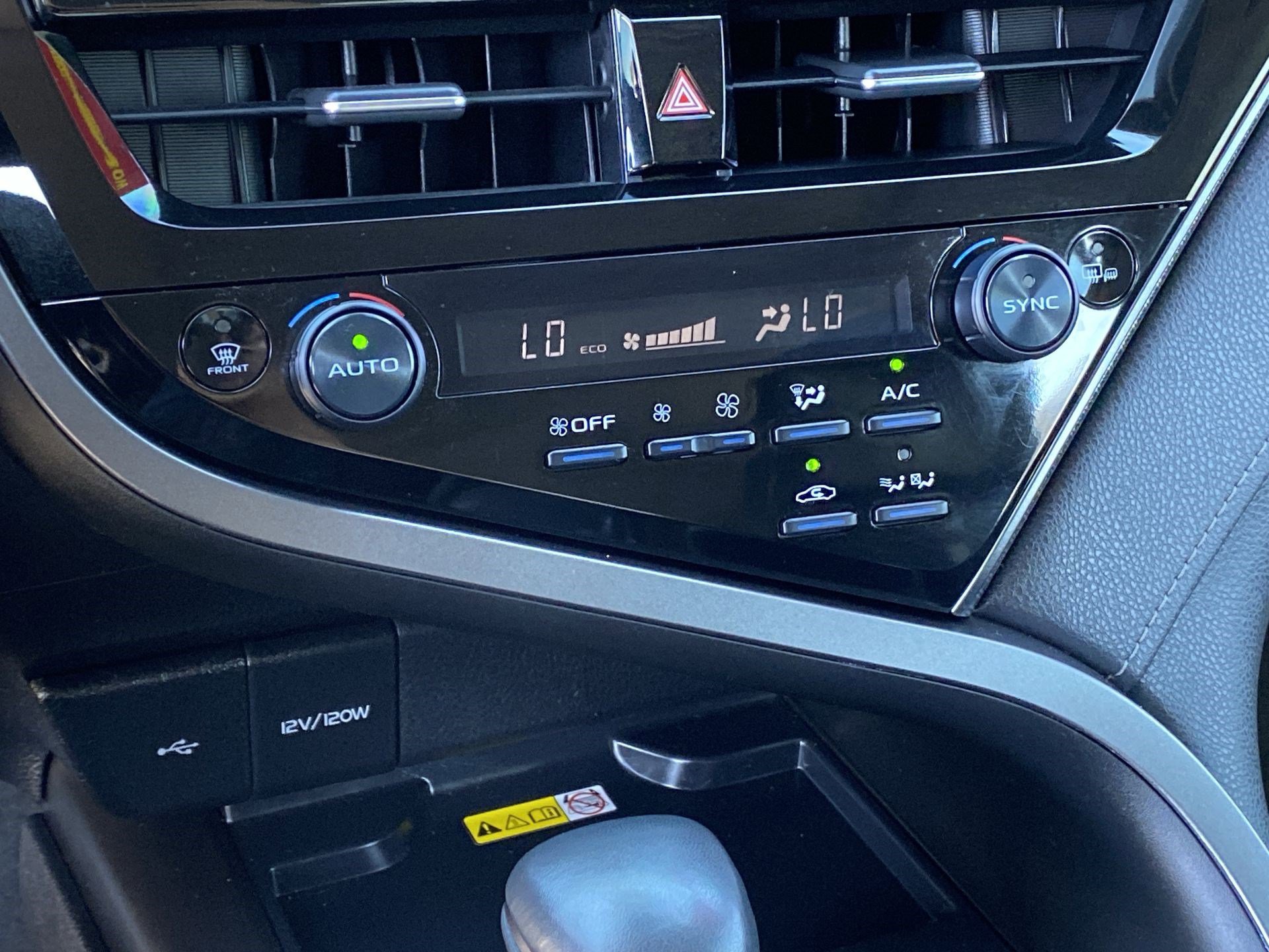 Used 2024 Toyota Camry XSE image 38