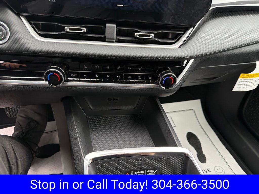 New 2026 Chevrolet Equinox LT w/ Convenience Package II FWD image 19