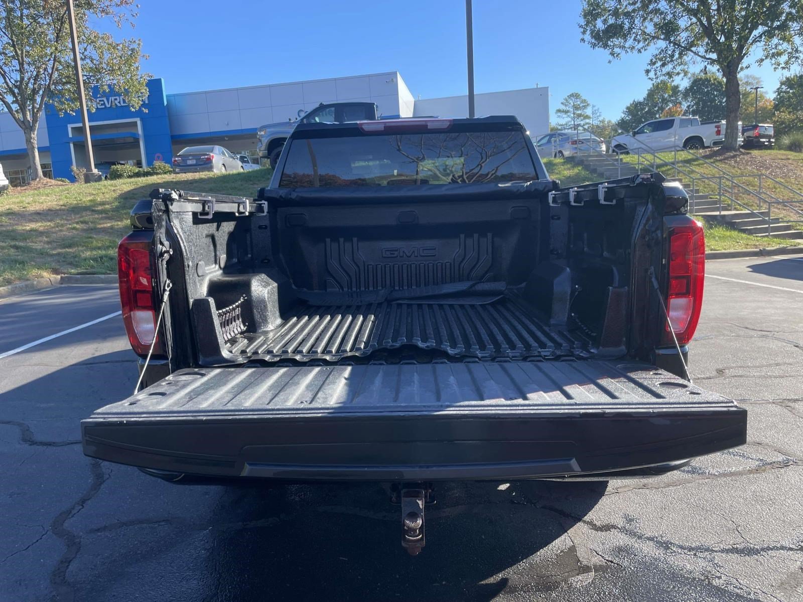 Used 2024 GMC Sierra 1500 Elevation AWD/4WD image 8
