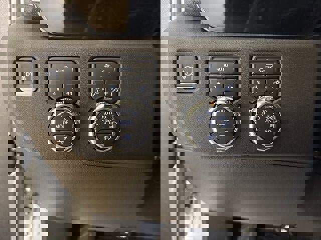 Used 2025 GMC Sierra 1500 Elevation image 15