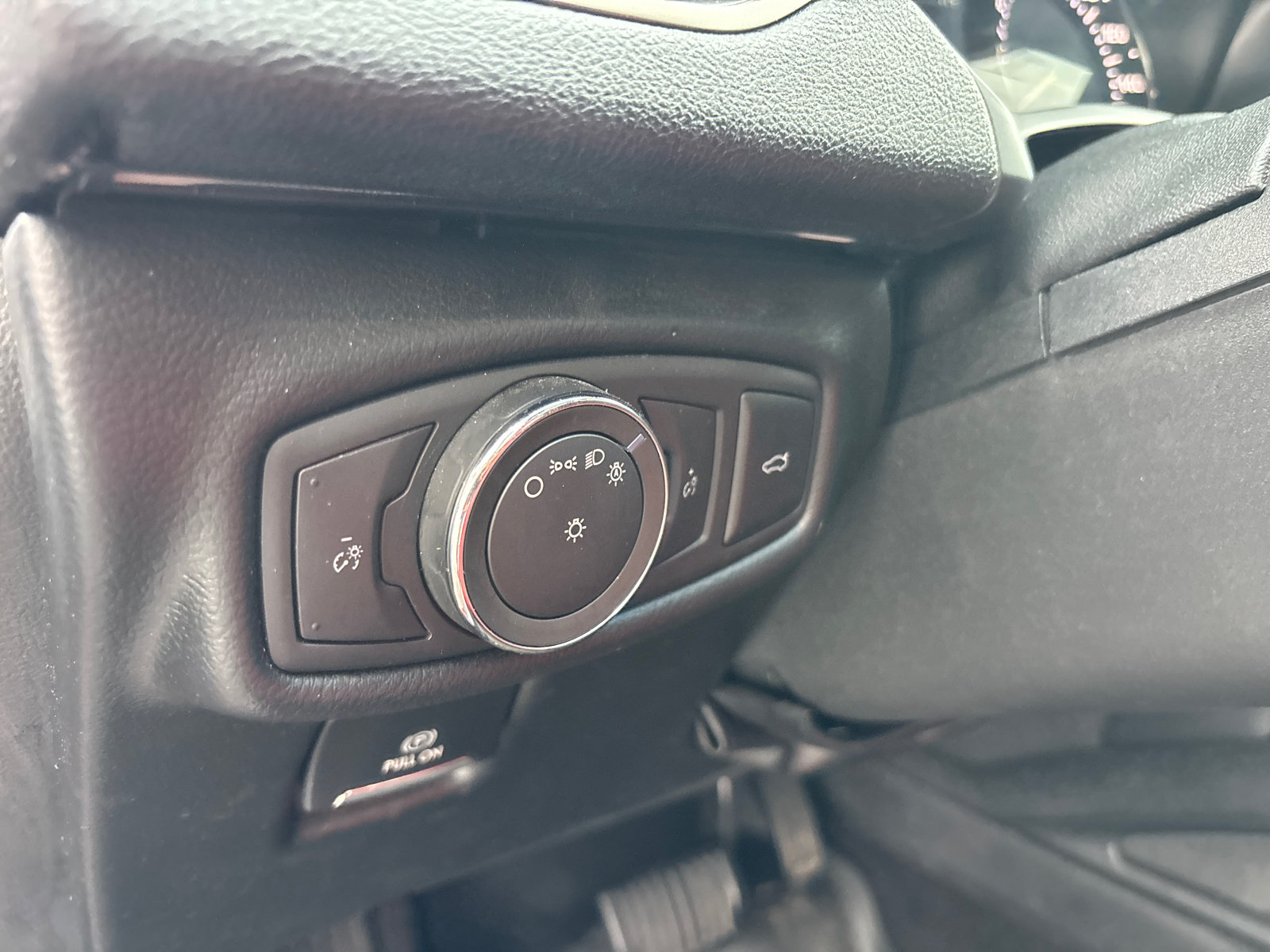 Used 2017 Lincoln MKZ Select FWD image 14