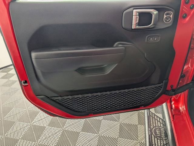 Used 2021 Jeep Wrangler Unlimited Rubicon image 10