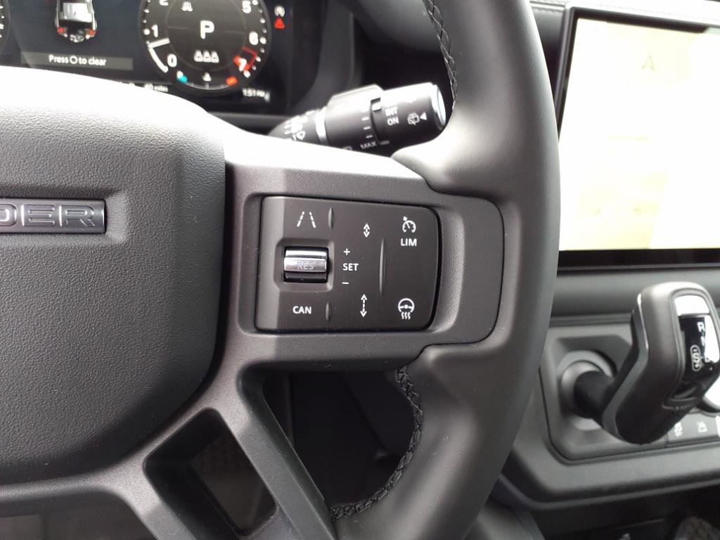 Used 2025 Land Rover Defender 110 S image 16