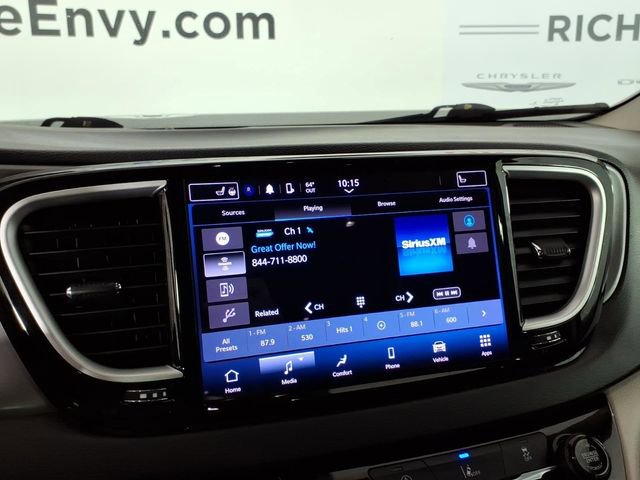 Used 2022 Chrysler Pacifica Touring-L FWD image 20