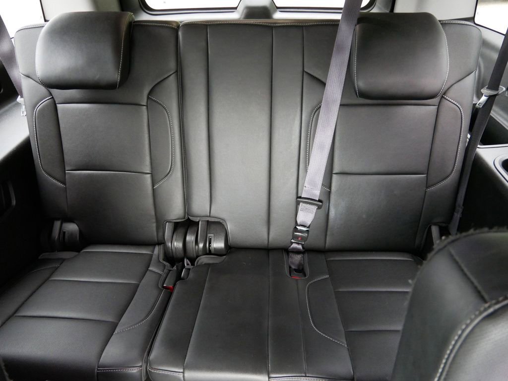Used 2016 GMC Yukon XL SLT w/ Open Road Package AWD/4WD image 15