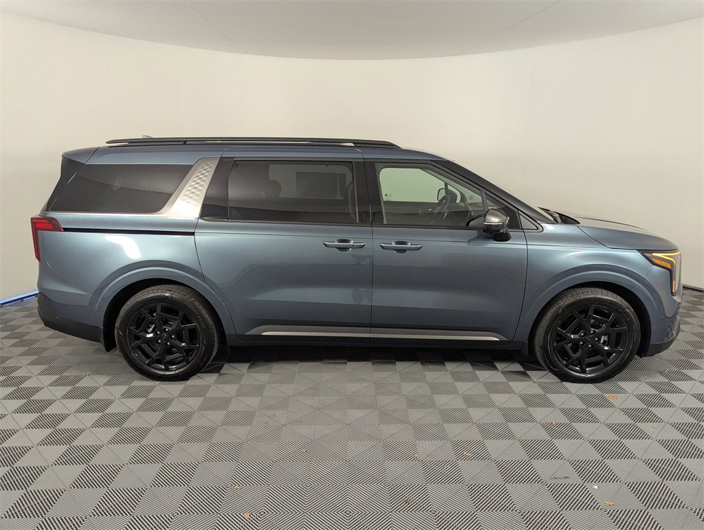 New 2026 Kia Carnival SX image 8