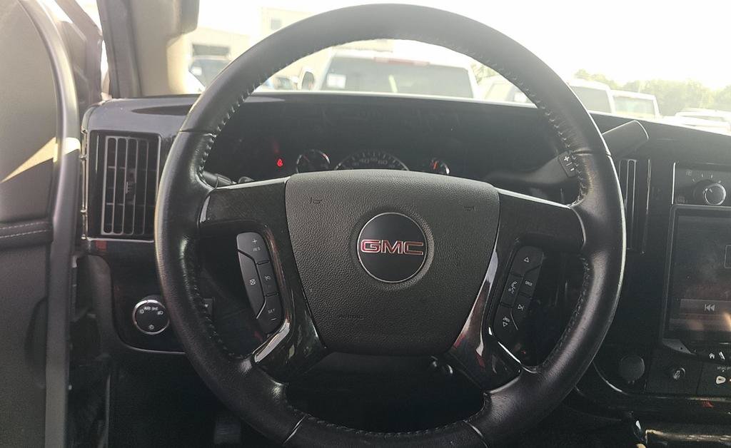 Used 2023 GMC Savana 2500 RWD image 11