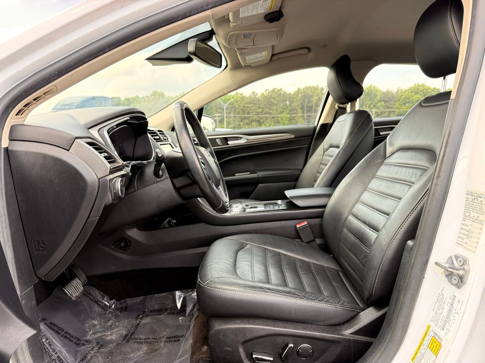 Used 2018 Ford Fusion SE w/ Equipment Group 602A FWD image 14