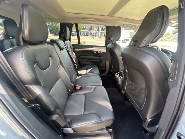 Used 2024 Volvo XC90 B5 Core w/ Protection Package Premier AWD/4WD image 13