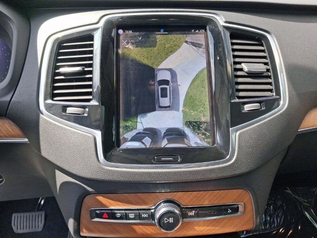 Certified 2023 Volvo XC90 B6 Plus AWD/4WD image 21