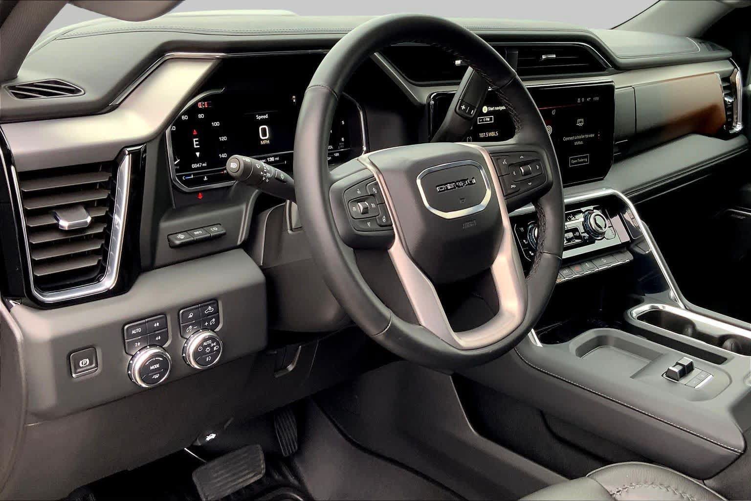 Used 2024 GMC Sierra 2500 Denali w/ Denali Reserve Package AWD/4WD image 15