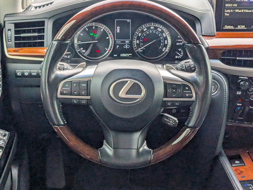 Used 2020 Lexus LX 570 4WD w/ Luxury Package image 19