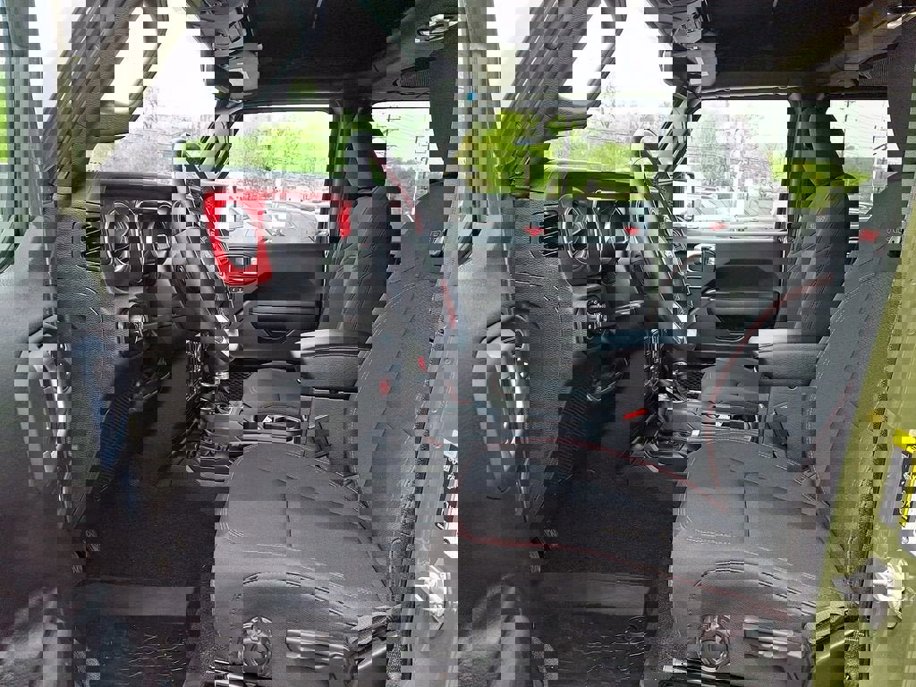 Used 2022 Jeep Wrangler Unlimited Rubicon w/ Steel Bumper Group image 14