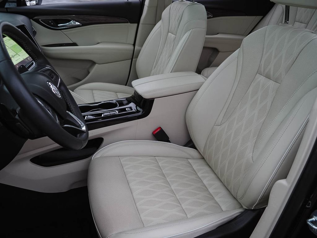 Used 2023 Buick Envision Avenir image 23