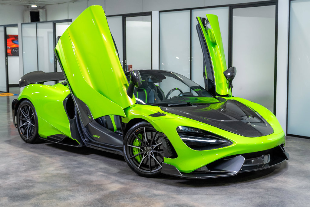 Used 2022 McLaren 765LT RWD image 22