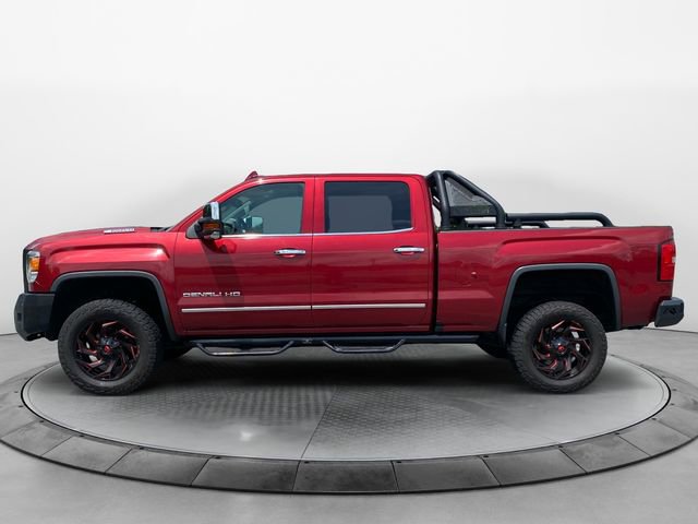 Used 2019 GMC Sierra 2500 Denali w/ Duramax Plus Package AWD/4WD image 2