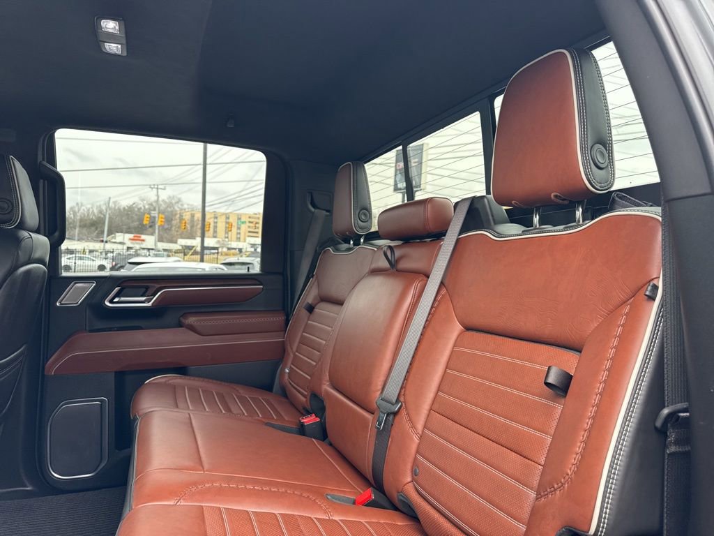 Used 2025 GMC Sierra 2500 Denali Ultimate image 30