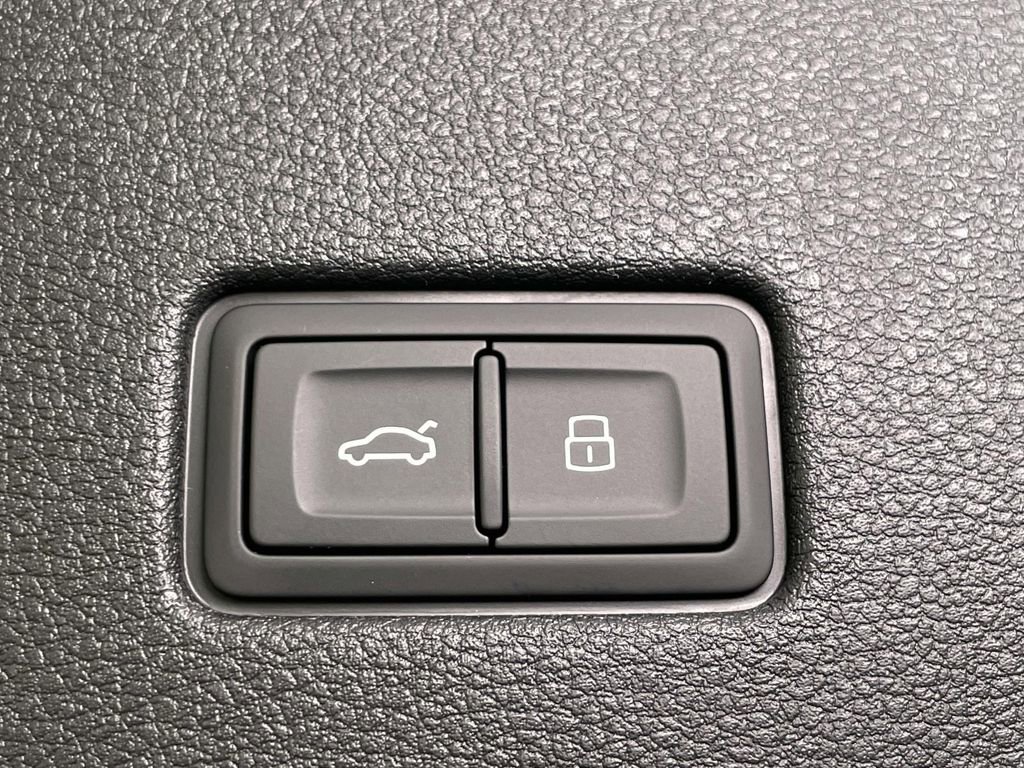 New 2026 Audi Q8 Premium Plus image 21