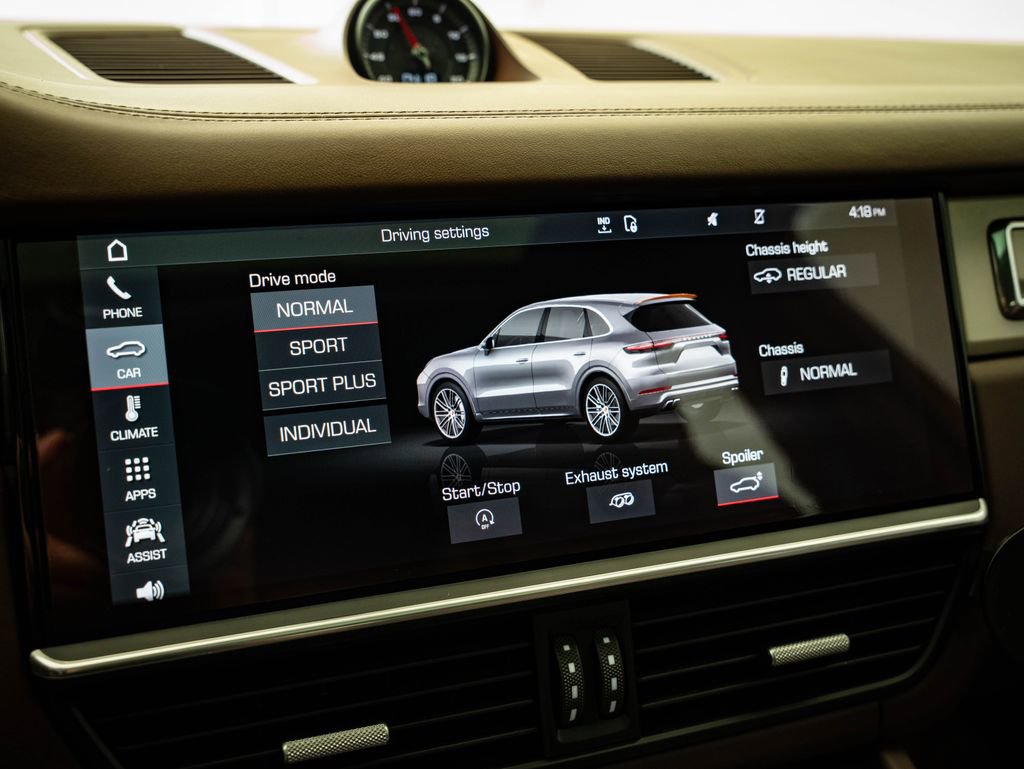 Certified 2021 Porsche Cayenne Turbo AWD/4WD image 47