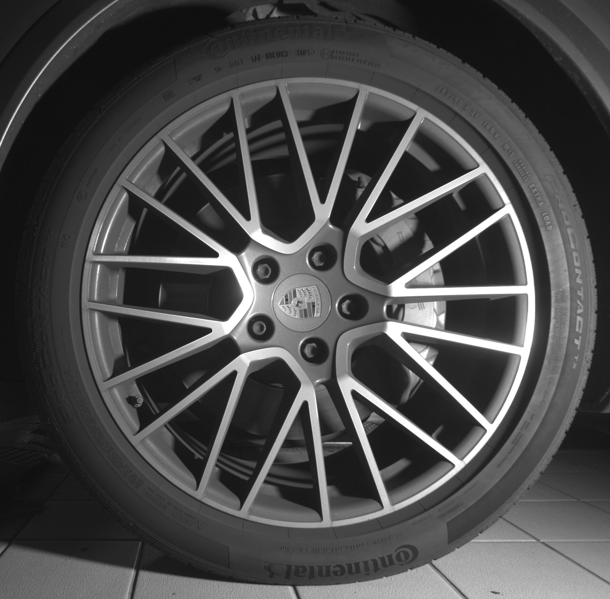 Used 2020 Porsche Cayenne S AWD/4WD image 23