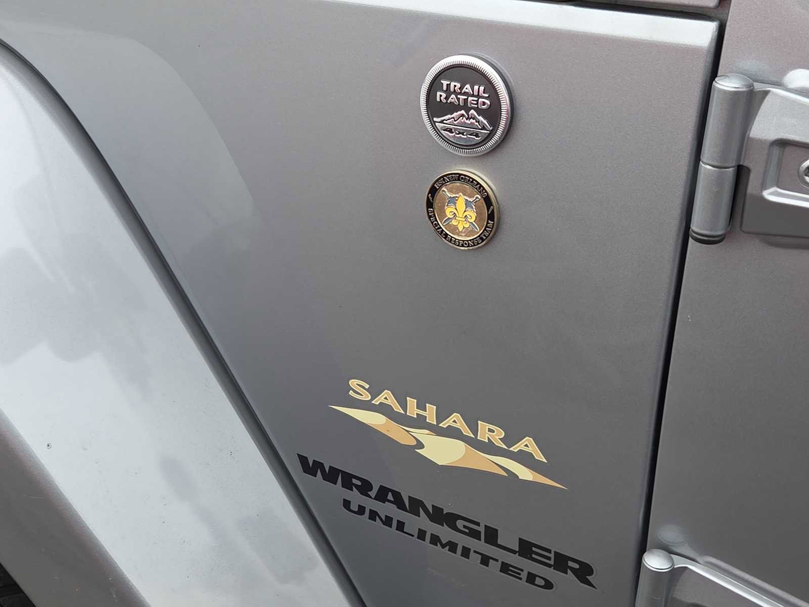 Used 2015 Jeep Wrangler Unlimited Sahara w/ Connectivity Group image 4