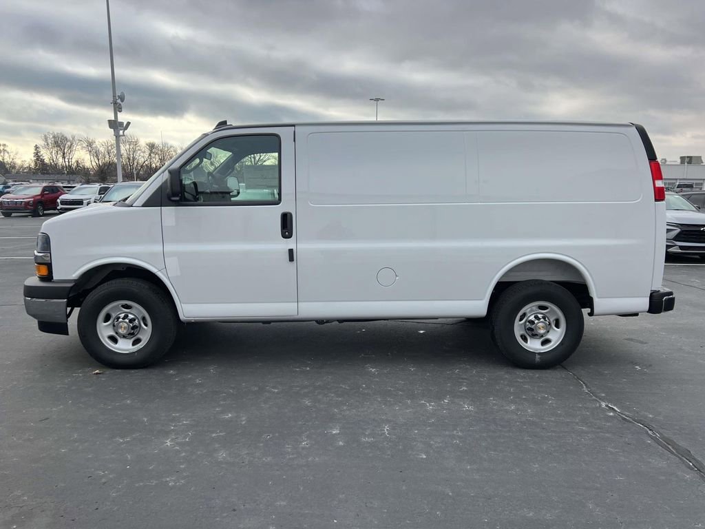New 2025 Chevrolet Express 2500 w/ Driver Convenience Package video 2