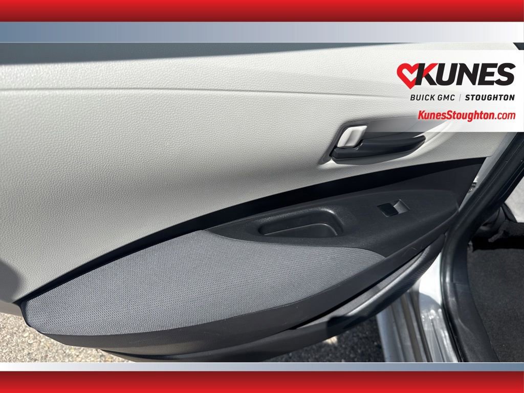 Used 2022 Toyota Corolla LE FWD image 35