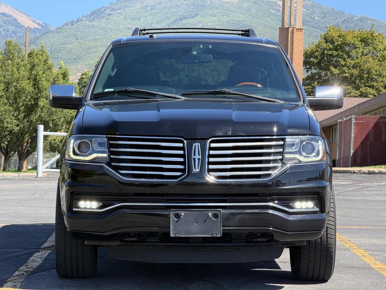 Used 2017 Lincoln Navigator L Select AWD/4WD image 8
