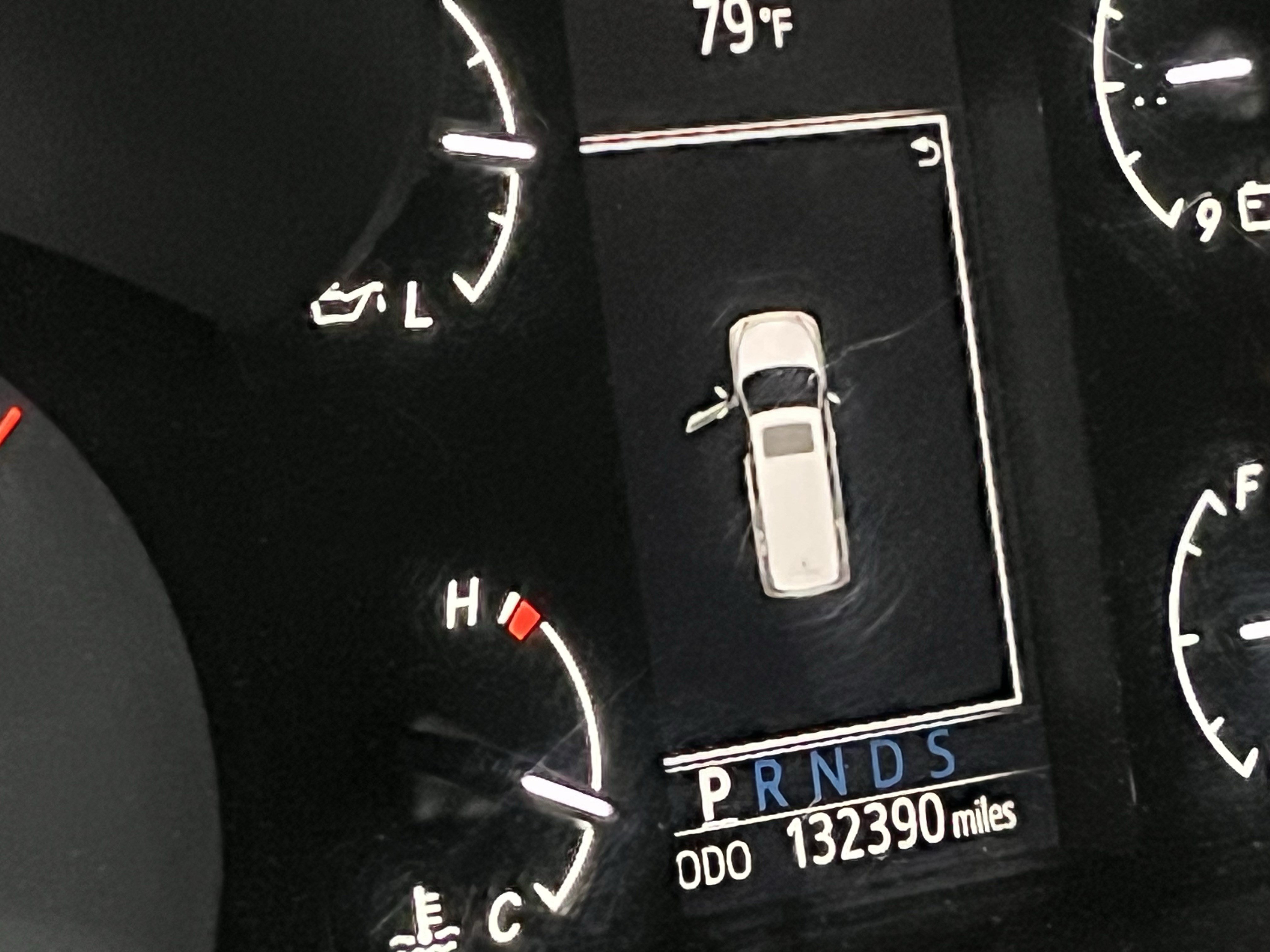 Used 2018 Toyota Sequoia Limited w/ Safety & Convenience Package AWD/4WD image 7