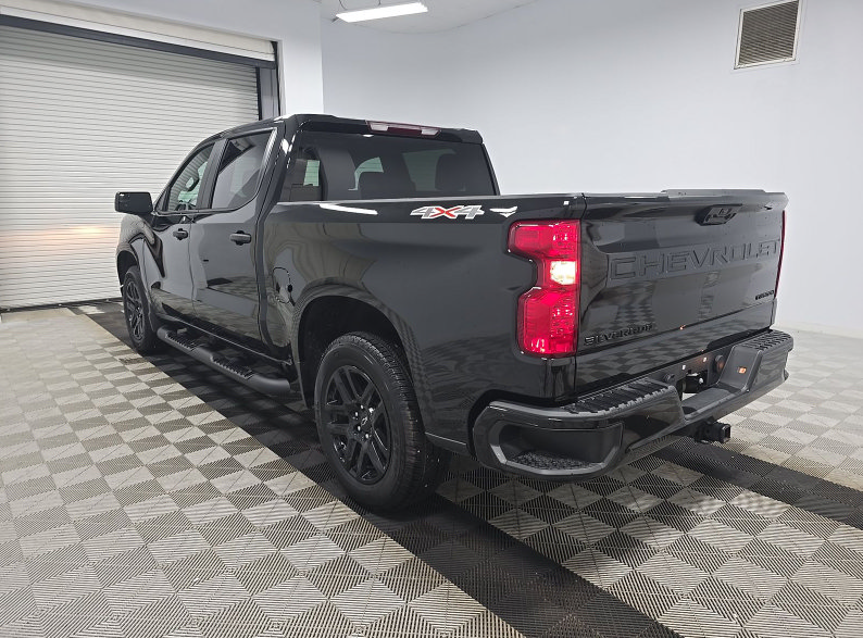 Used 2025 Chevrolet Silverado 1500 Custom w/ Rally Edition AWD/4WD image 4